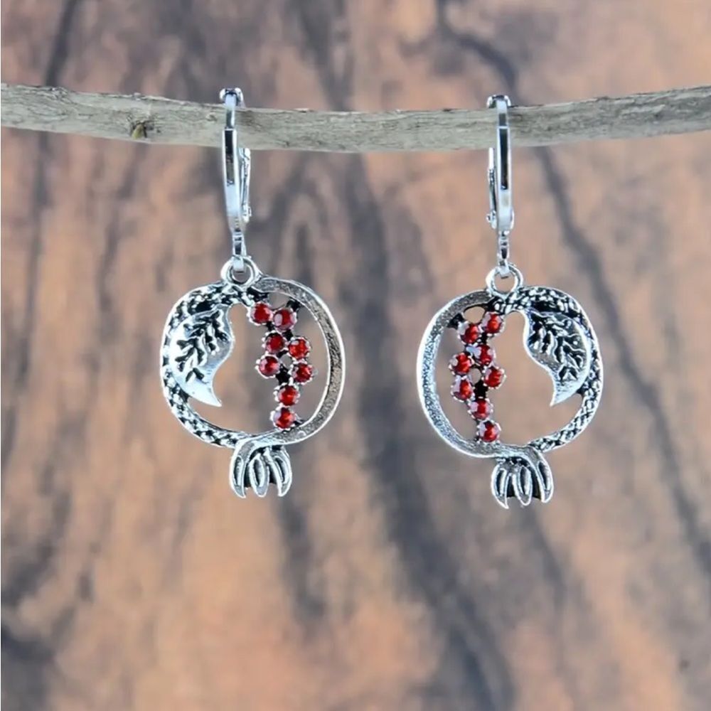 ✨🆕✨  Boho Silver Plated Pomegranate Dangle Earrings✨Closet Fav ♥️✨